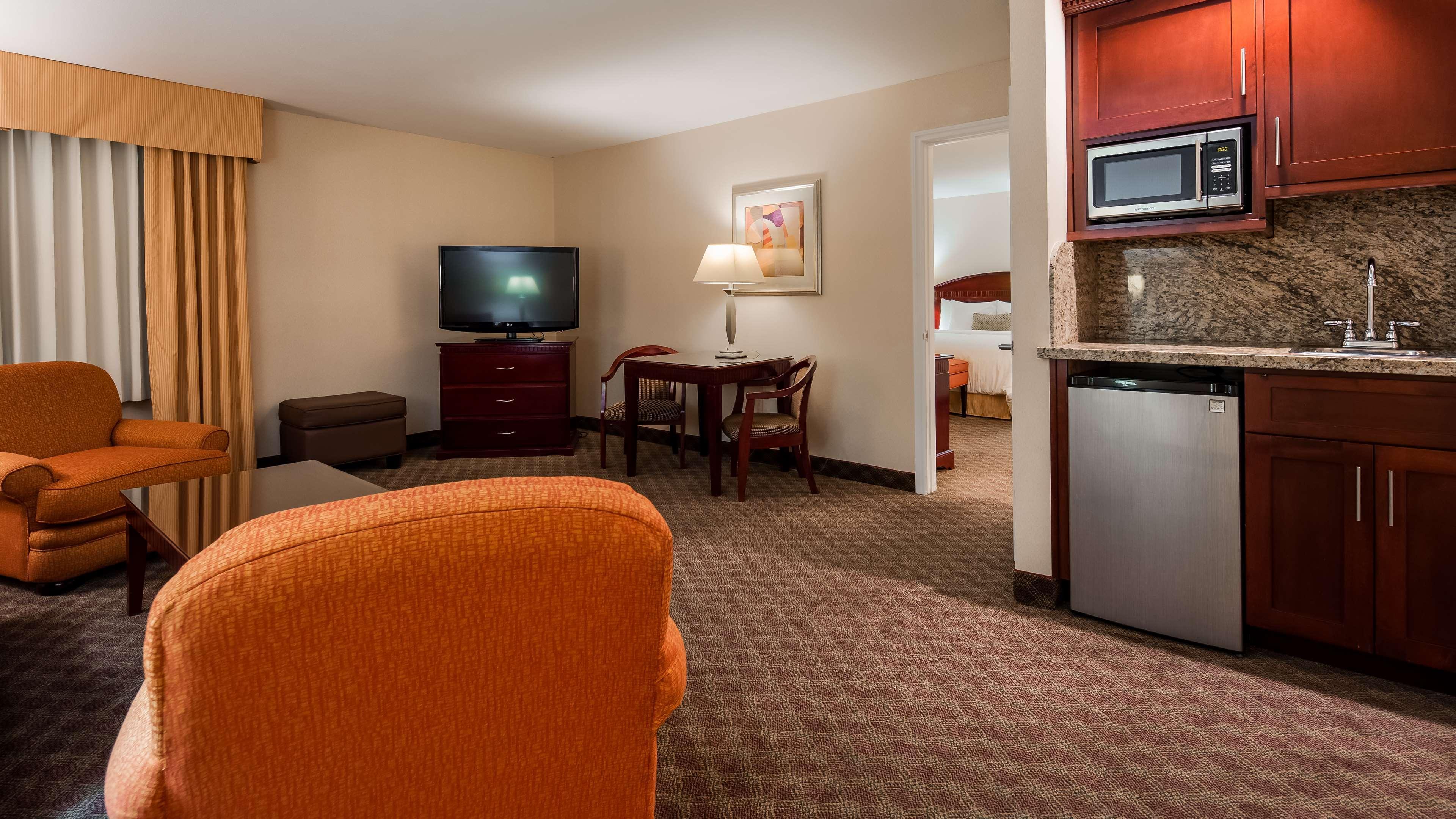 Best Western Plus West Covina Inn Экстерьер фото