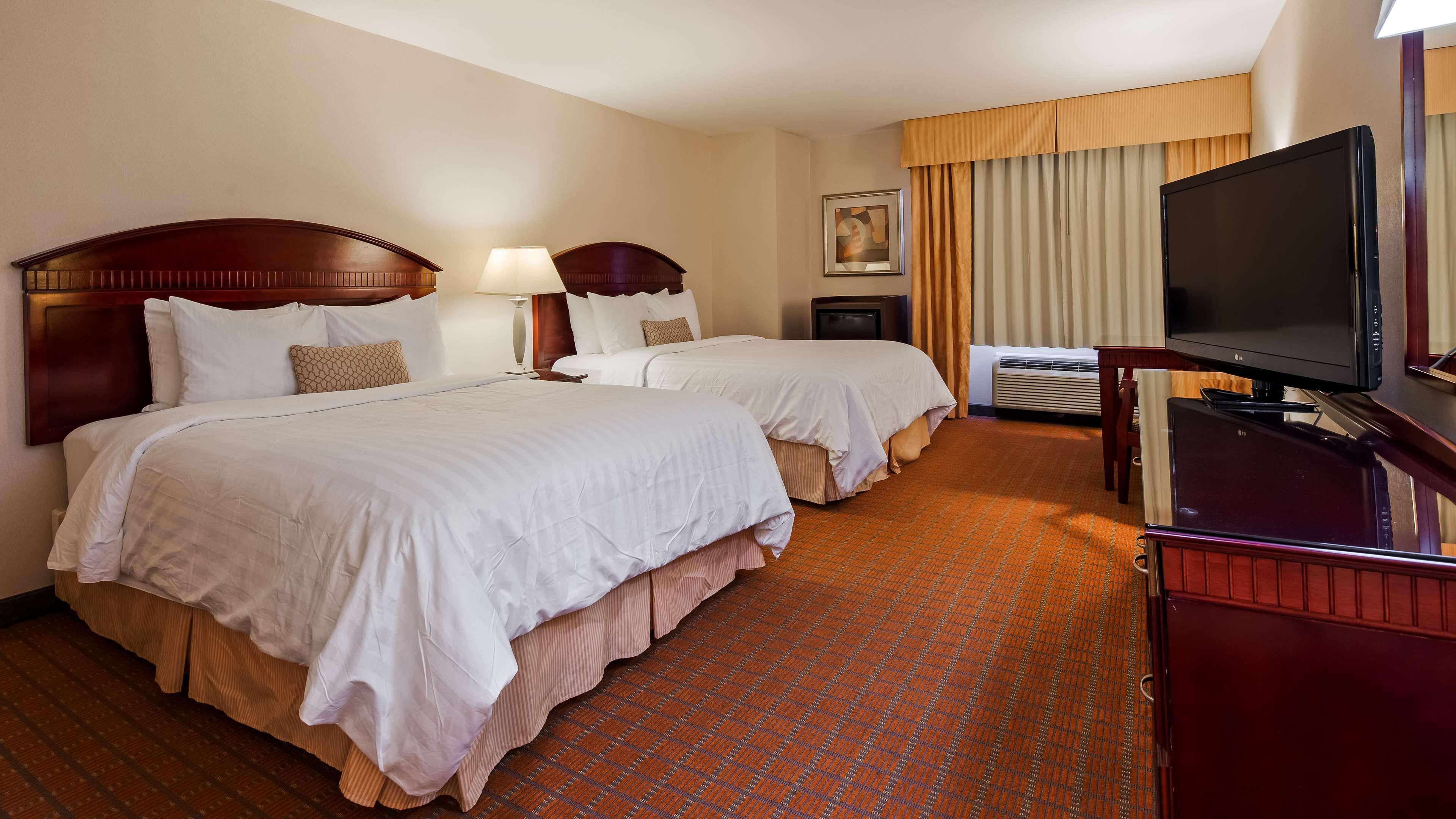 Best Western Plus West Covina Inn Экстерьер фото