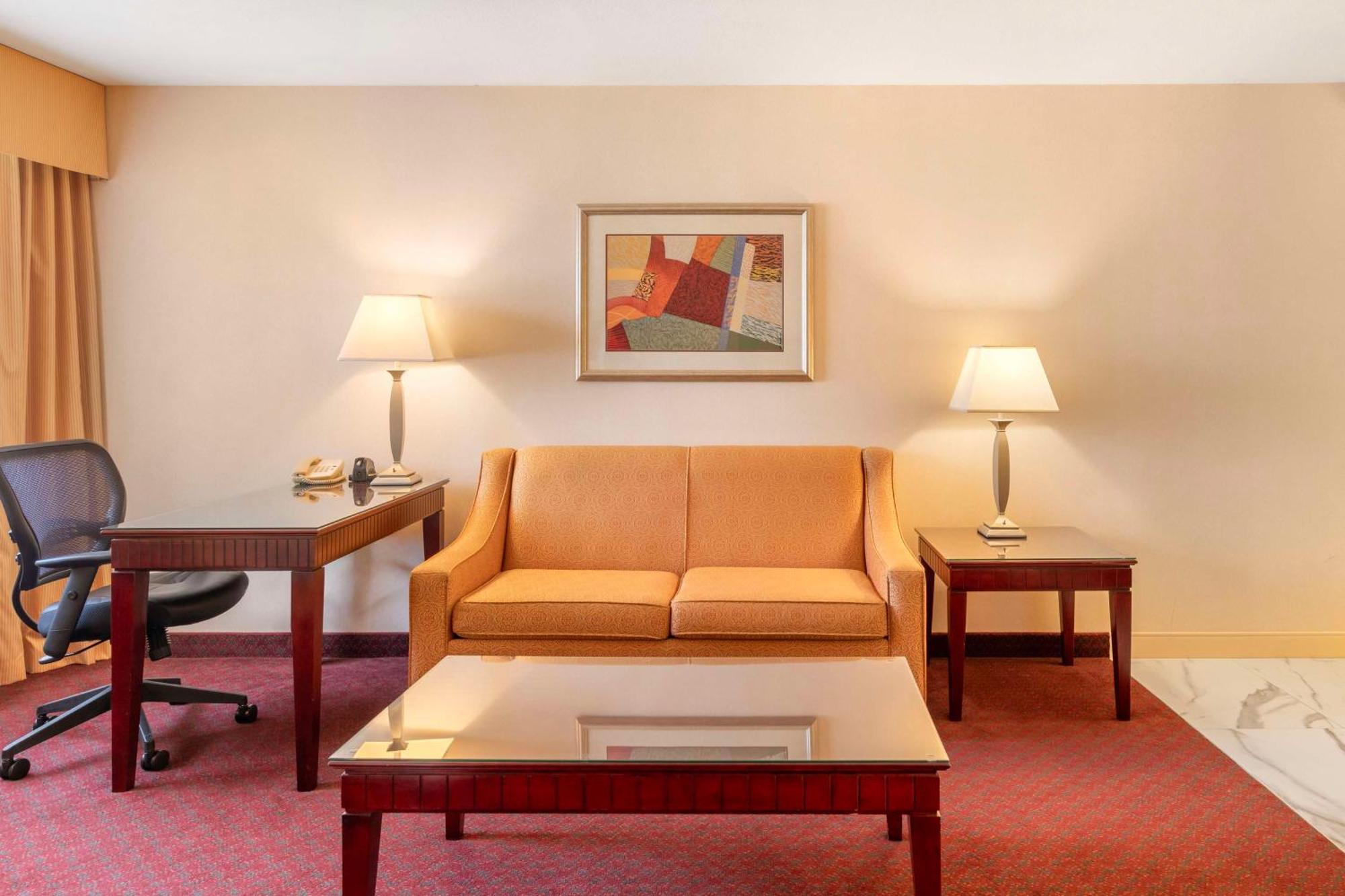 Best Western Plus West Covina Inn Экстерьер фото