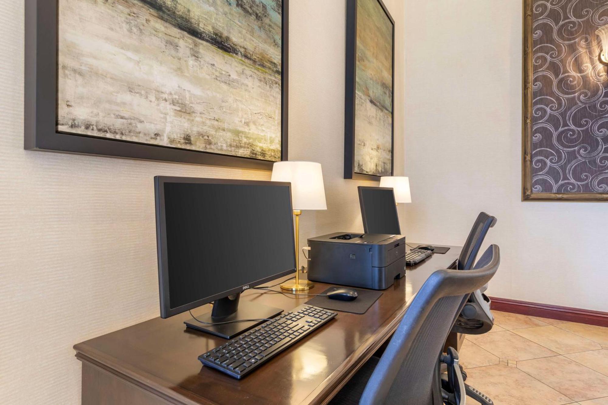 Best Western Plus West Covina Inn Экстерьер фото